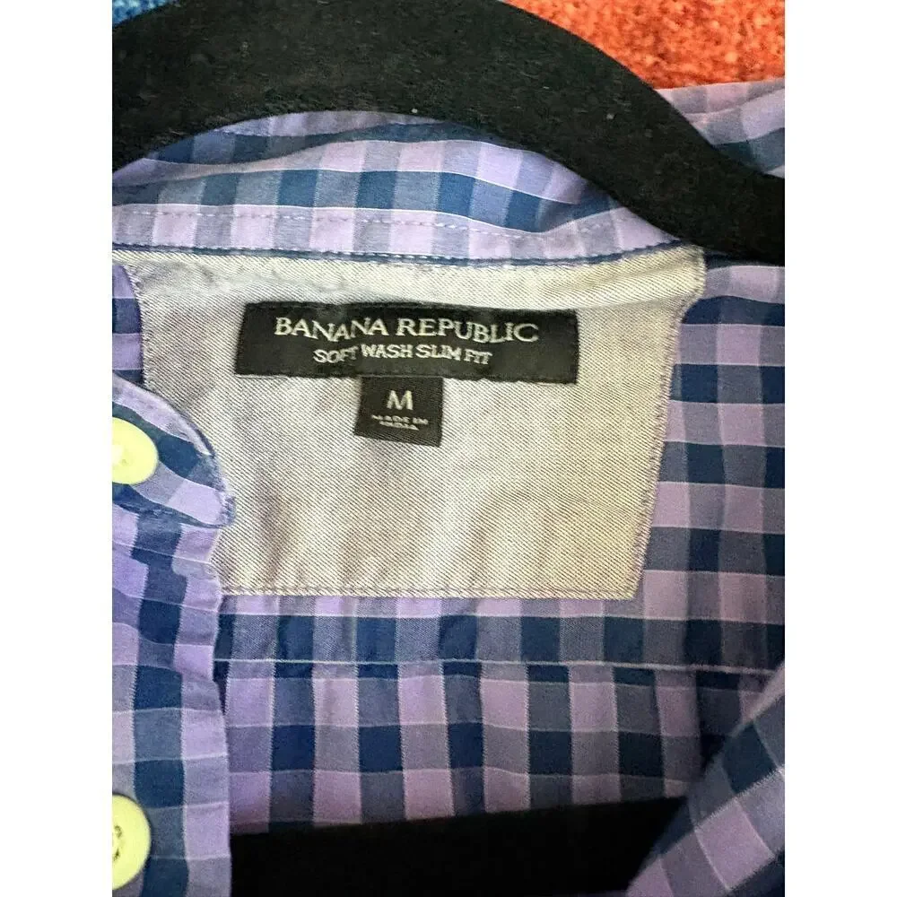 Banana Republic ships fast